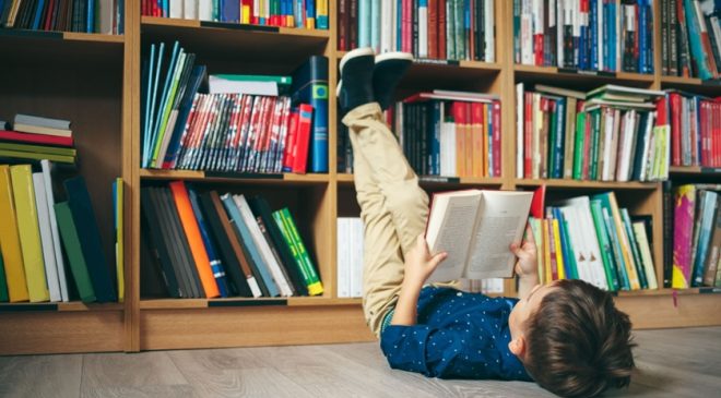 Kaip paskatinti vaikus skaityti?